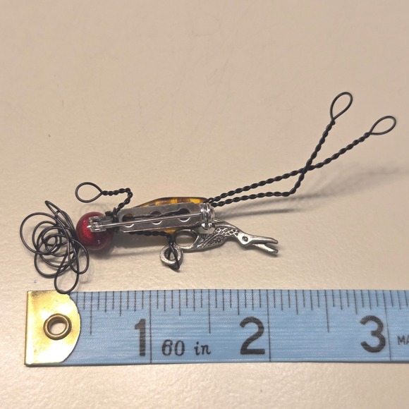 Vintage Handmade Wire Wrapped Hairdresser Doll Figure Scissors Charm Brooch Pin - Picture 3 of 3